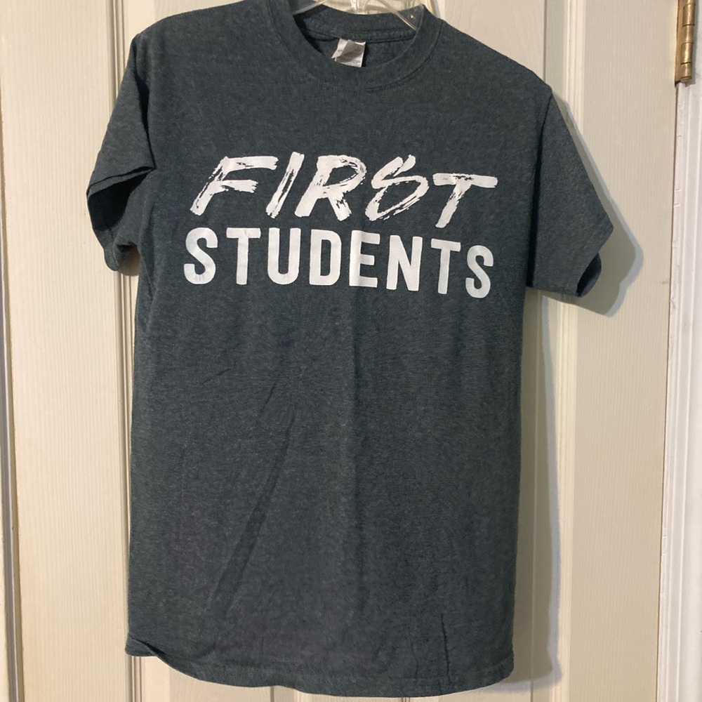 Gildan heavy cotton blend tee shirt size small dark gray first students